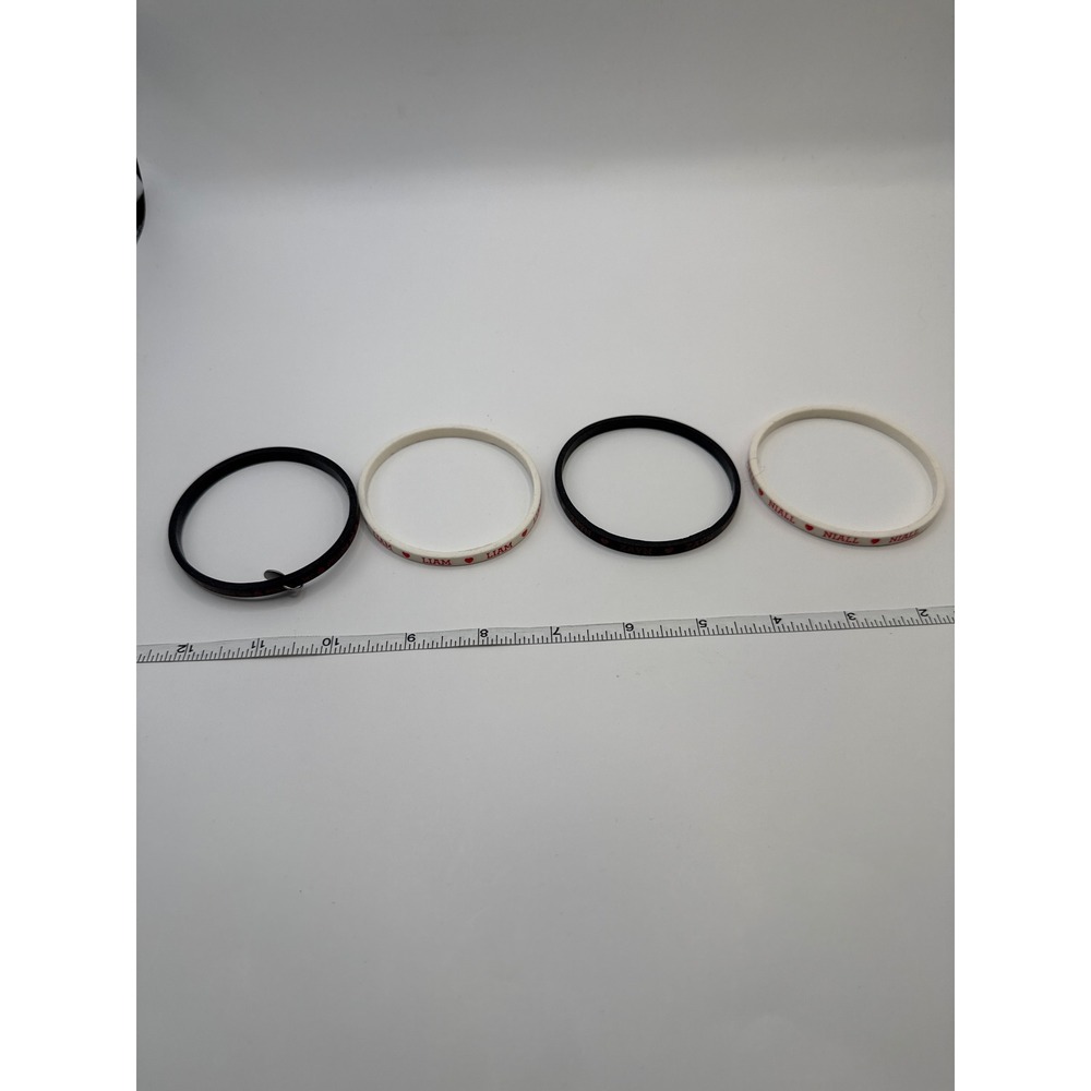 One Direction Silicone Bracelet 4pc Niall Liam Zayn 1D Heart Charm Black White